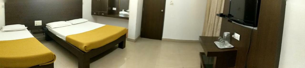 Aashraya Hotel Mysore Luaran gambar