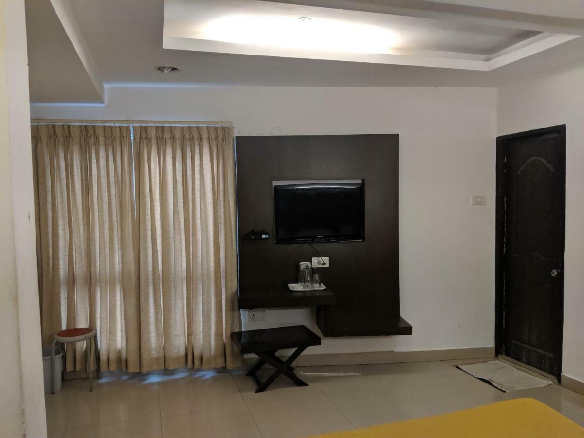 Aashraya Hotel Mysore Luaran gambar