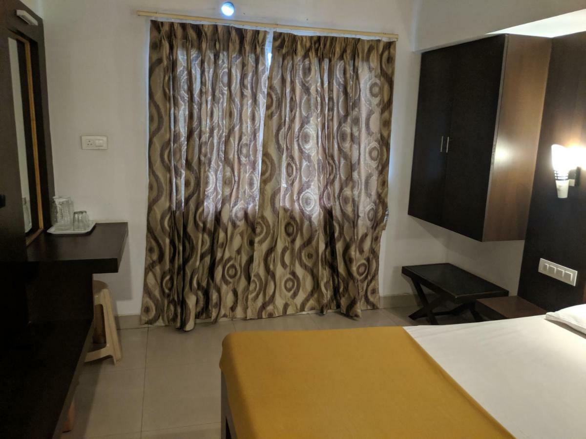 Aashraya Hotel Mysore Luaran gambar