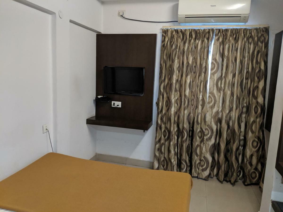 Aashraya Hotel Mysore Luaran gambar