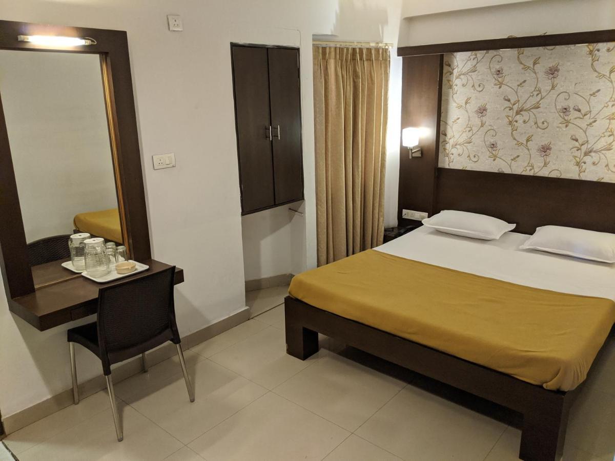 Aashraya Hotel Mysore Luaran gambar